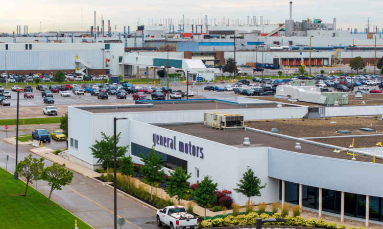 Trump threatens 50% tariffs on all cars  and trucks from Canada amid trade fight